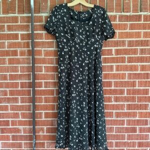 vintage 90s Donna Ricco black and white floral babydoll midi  dress